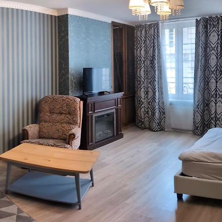 Appartement A Cote De Port Vendome Exterior photo