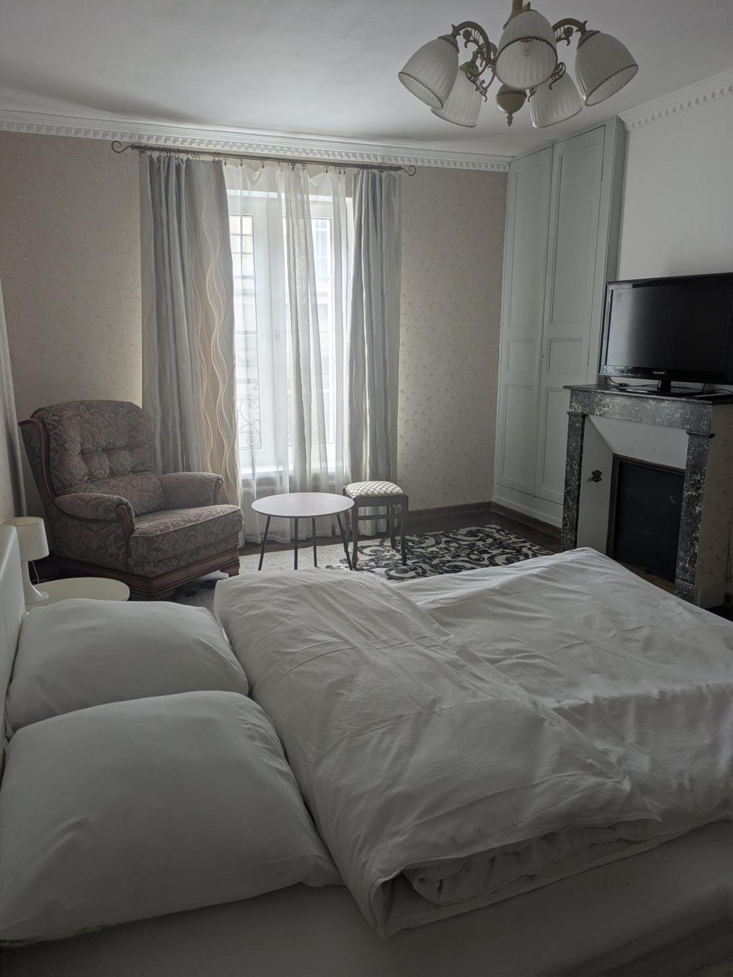 Appartement A Cote De Port Vendome Exterior photo